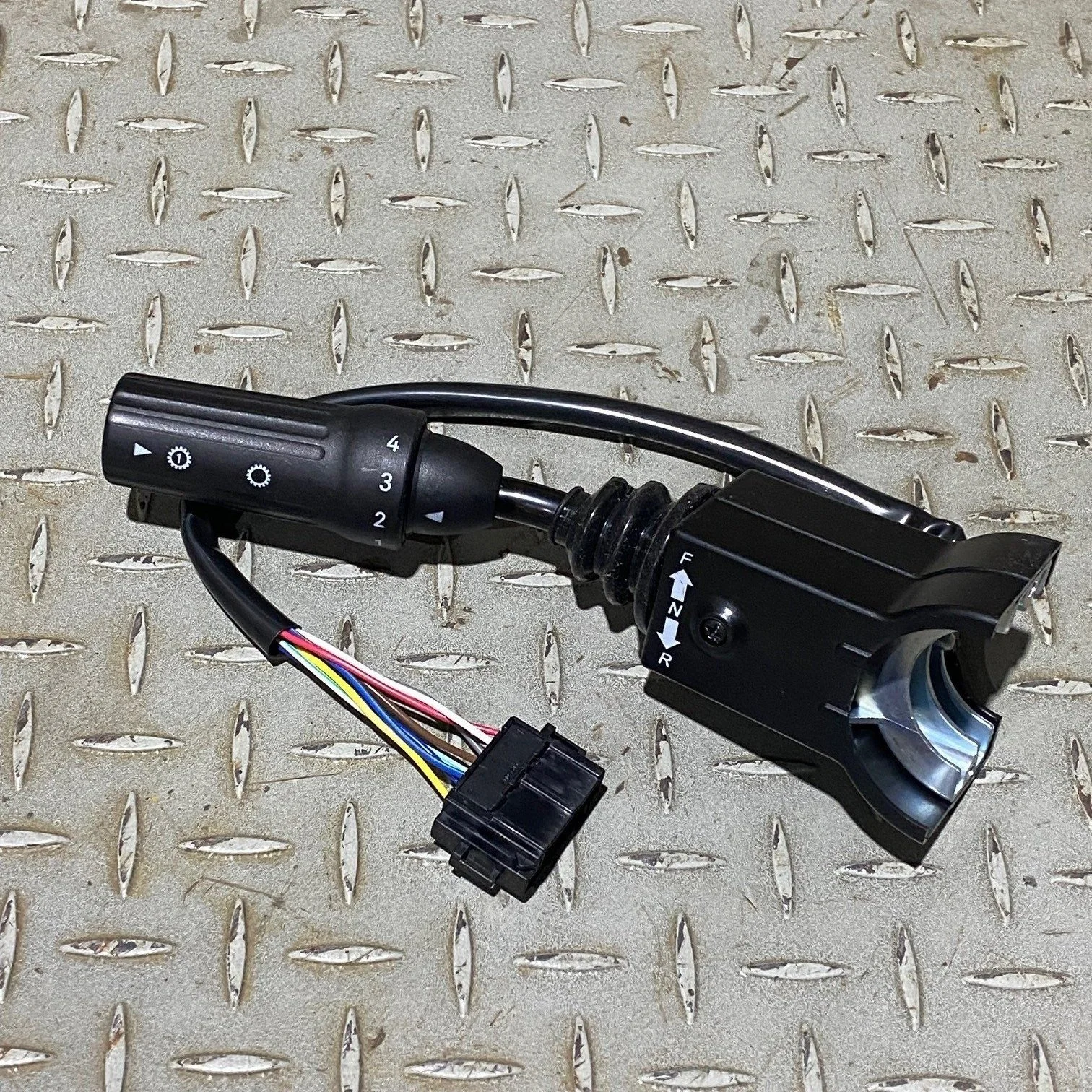 Combination switch assembly for Volvo wheel loaders